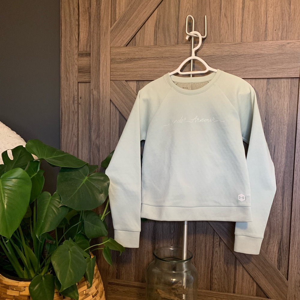 Under Armour Women’s Recovery Fleece Script Crewneck- Small
